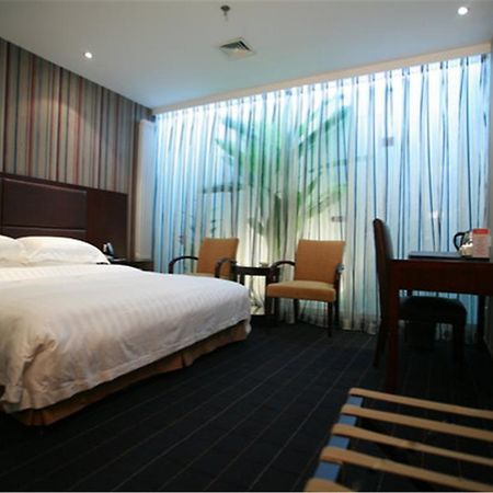Starway Hotel Beijing Shaoyaoju Exterior photo