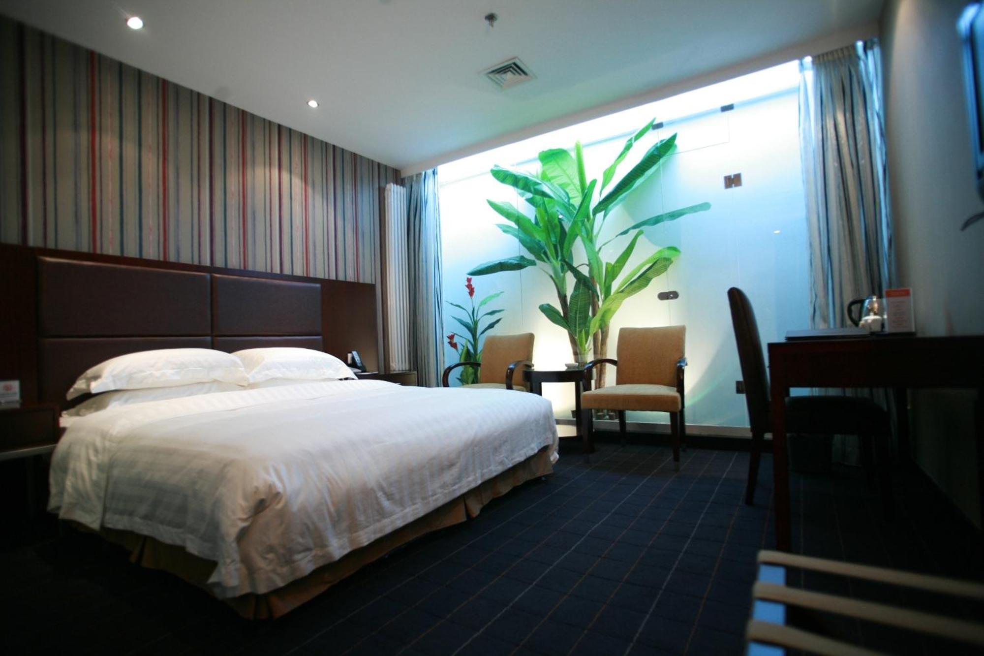 Starway Hotel Beijing Shaoyaoju Exterior photo