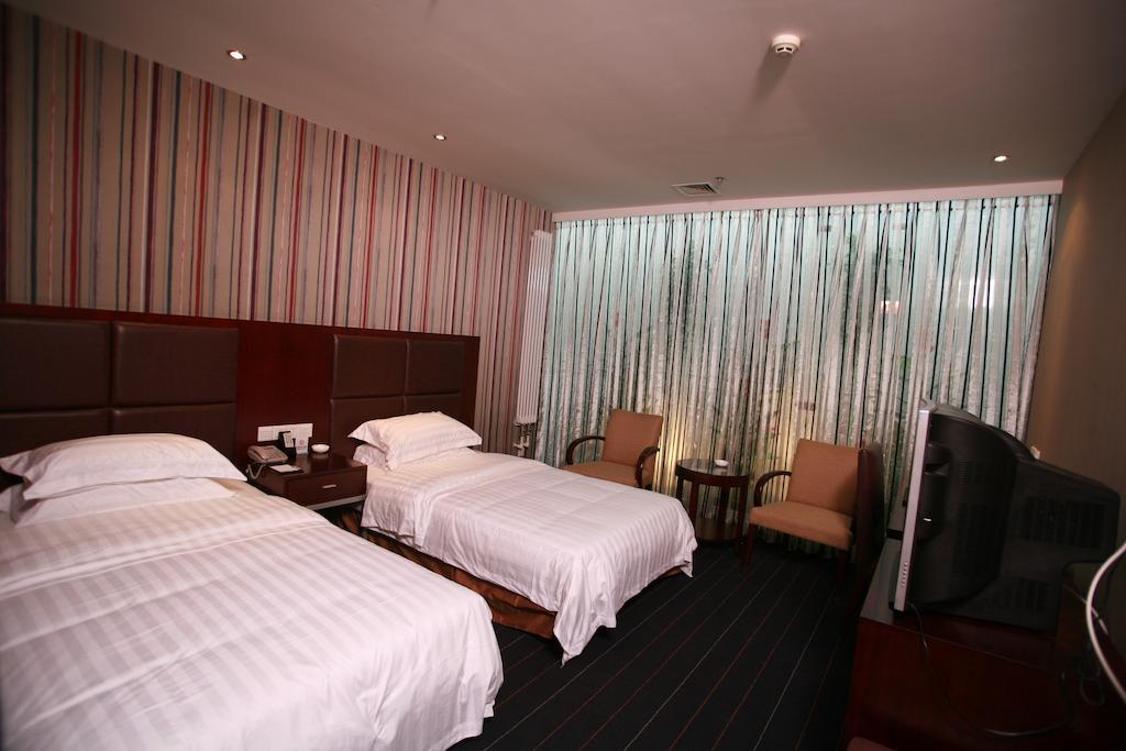 Starway Hotel Beijing Shaoyaoju Room photo